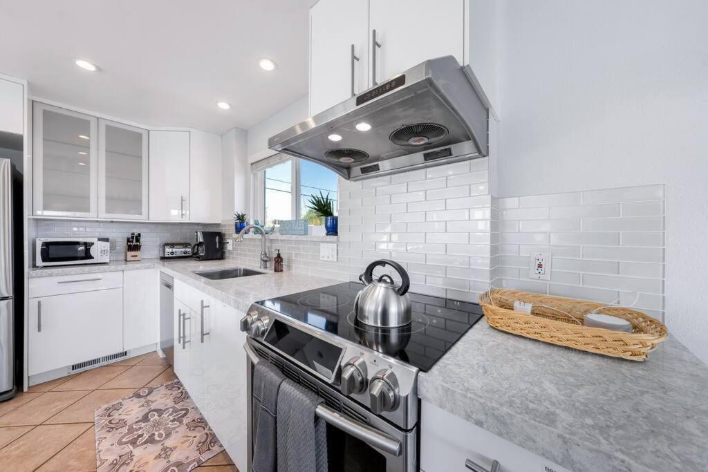 Newly Remodeled Just Steps From The Beach! *