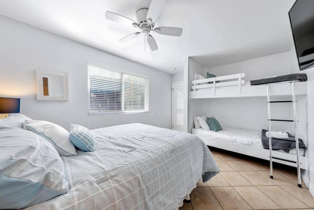 Newly Remodeled Just Steps From The Beach! * San Diego