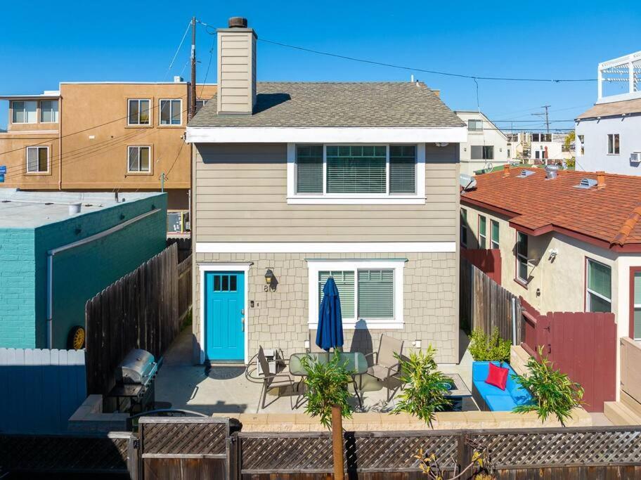 Newly Remodeled Just Steps From The Beach! *